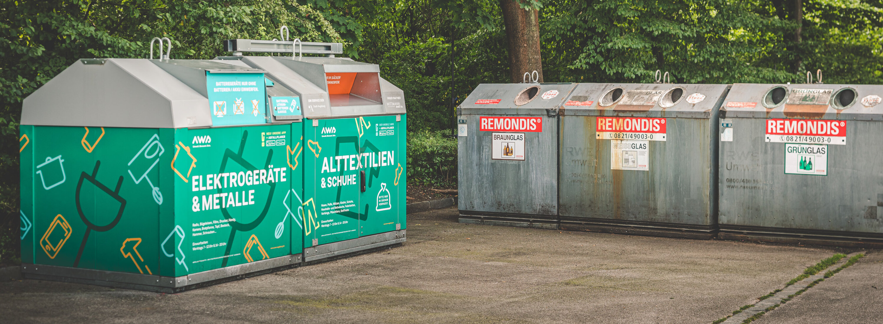 Wertstoffcontainer für Alttextilien, Elektrogeräte und Altglas